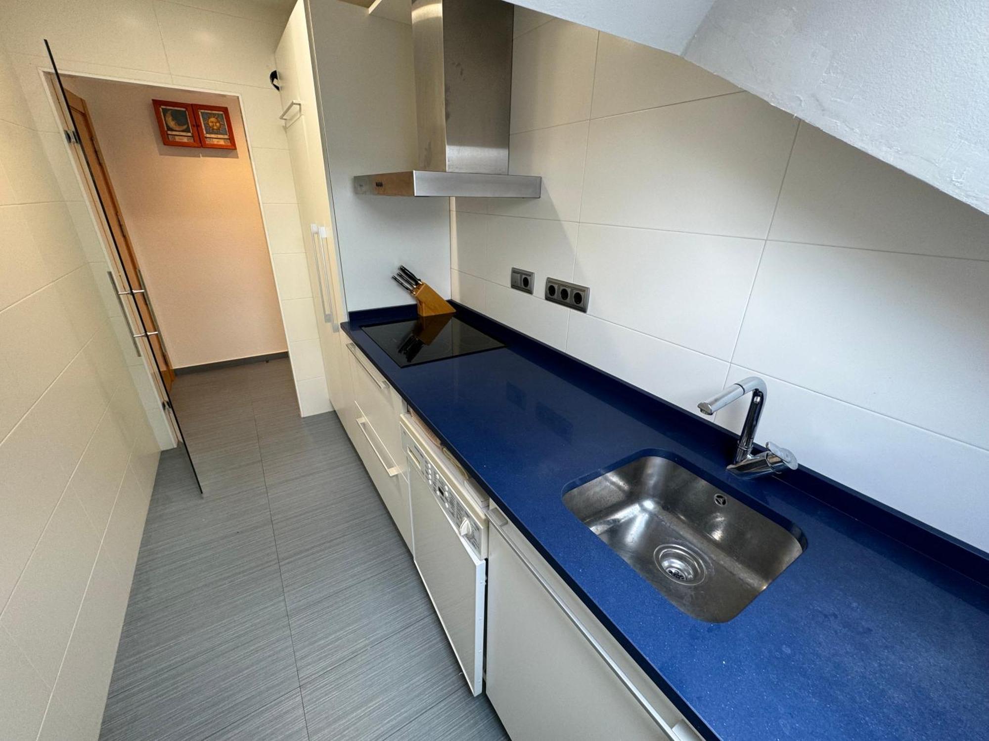 A 2 Min De La Playa Con Garaje Privado! Apartamento *